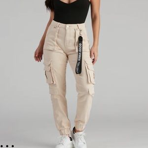 Windsor nwt small cargos
